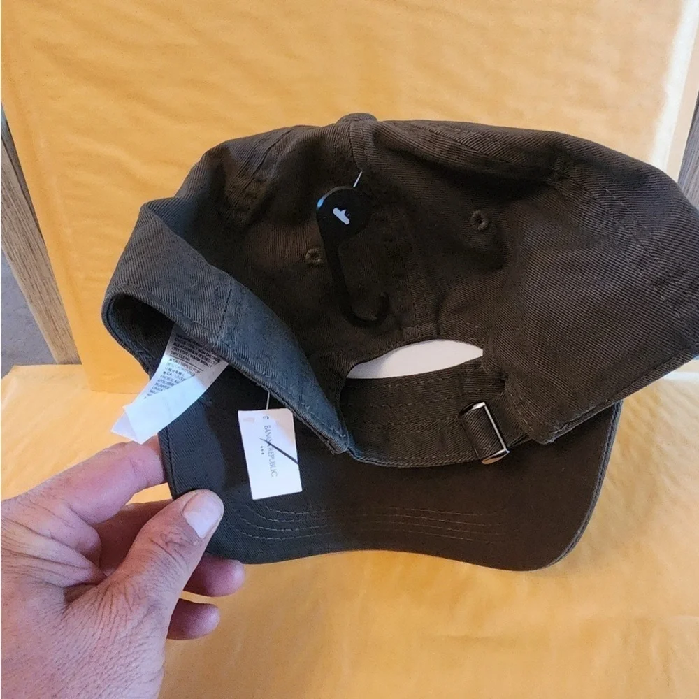 Banana Republic BR Baseball Cap olive green Unisex Strapback